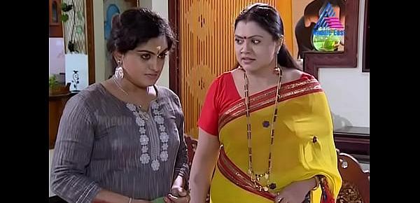  Chitra Shenoy mallu Cini Serial Aunty